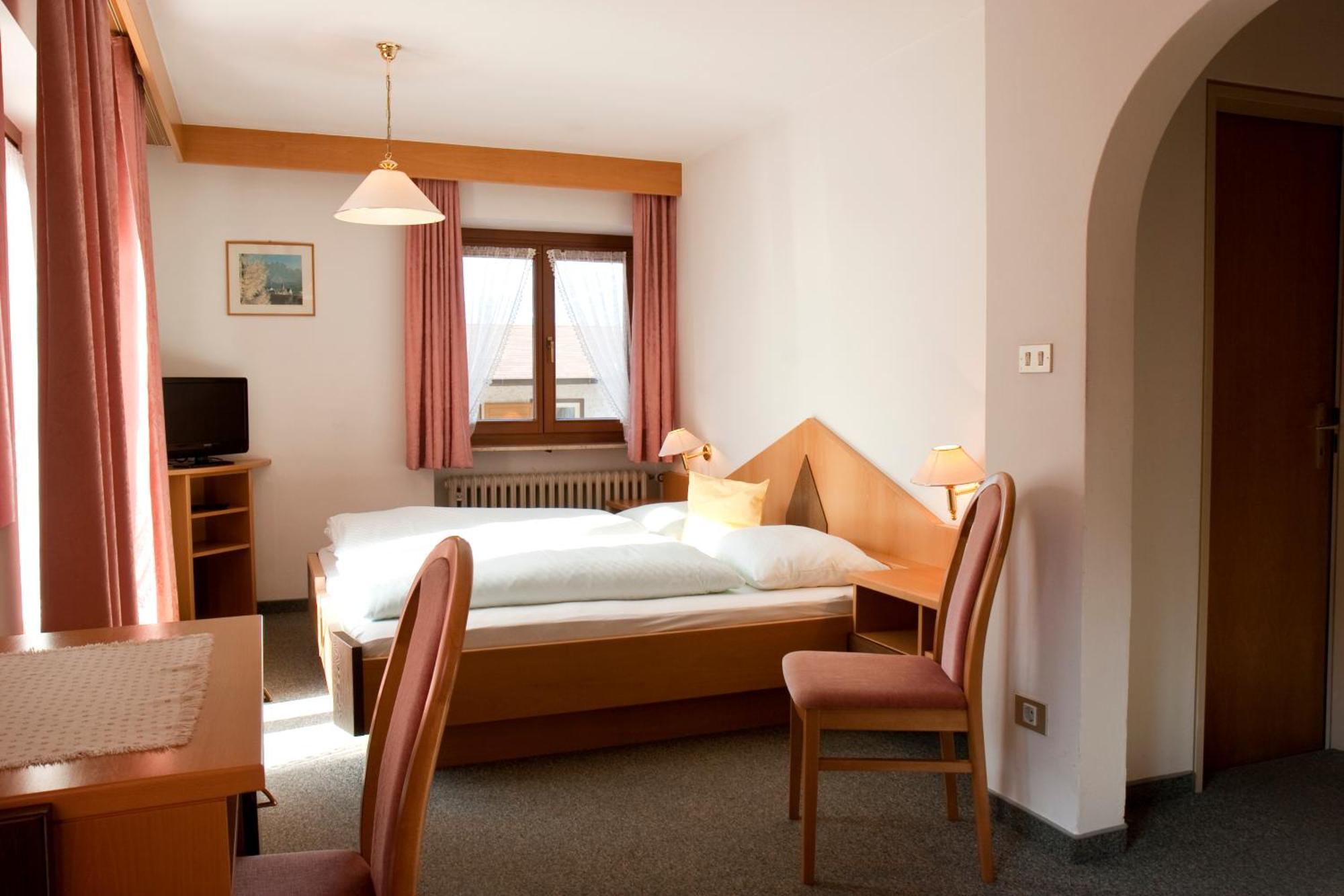 Bed and Breakfast Garni Renzler Rasun di Sopra Esterno foto