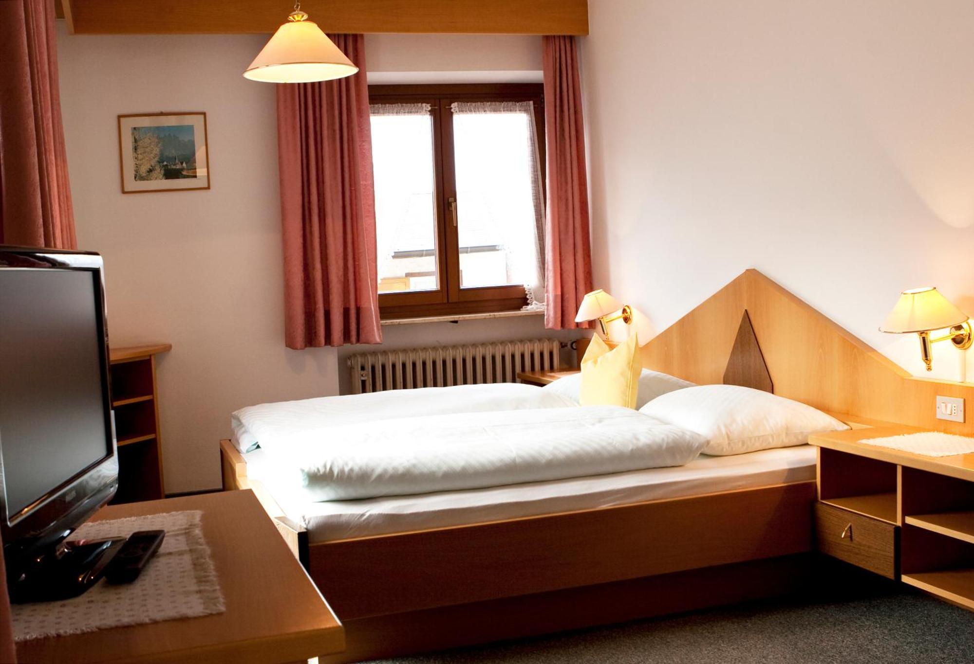 Bed and Breakfast Garni Renzler Rasun di Sopra Esterno foto