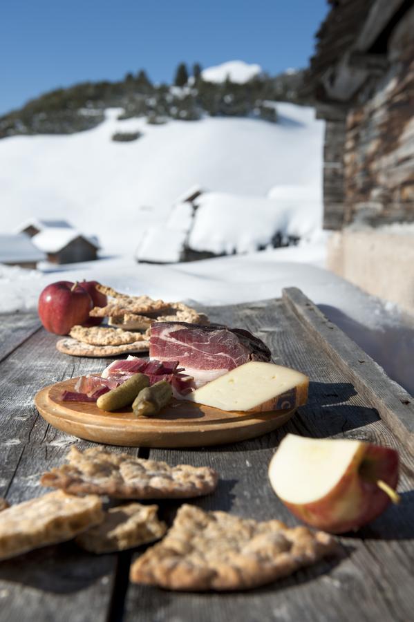 Bed and Breakfast Garni Renzler Rasun di Sopra Esterno foto