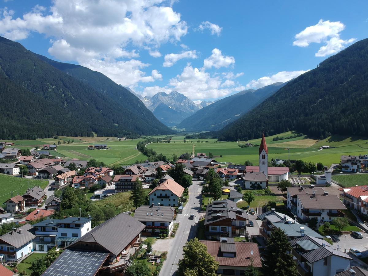 Bed and Breakfast Garni Renzler Rasun di Sopra Esterno foto